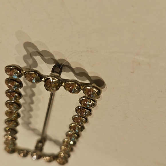 Vintage Rhinestone On Silvertone Regtangular Brooch - Picture 3 of 5